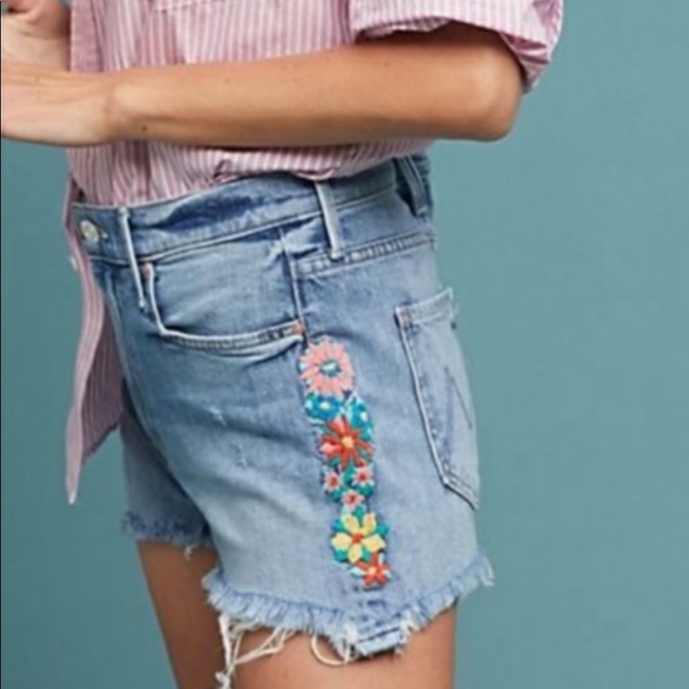 MOTHER jean shorts with flower embroidery!